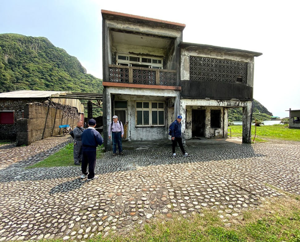 【龜山島的美麗與哀愁】之二:「龜首」岩石崩落!龜山島不像龜山島? - https://www.watchmedia01.com